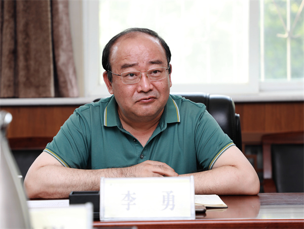 青岛科技大学副校长李勇一行来访我校调研