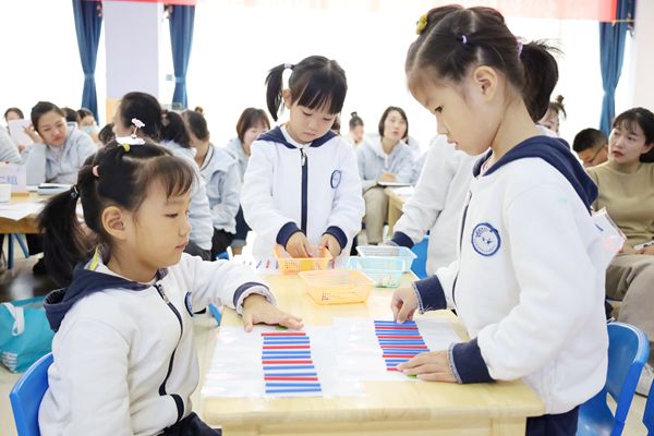 教学活动幼儿操作_副本.jpg