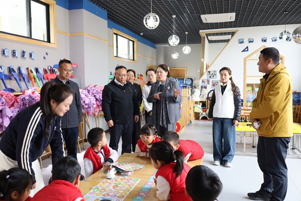 【校园网】春启新程 暖心护航——校领导深入幼儿园调研指导开学工作