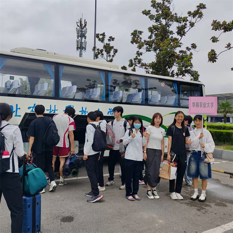 圆满完成全国高等农业院校第十一届大学生田径运动会运输服务保障
