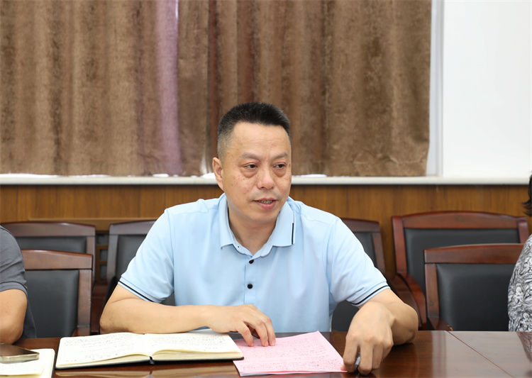8B0A0643.jpg
