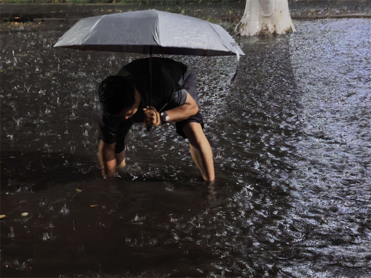 10.大雨清积水1.jpg