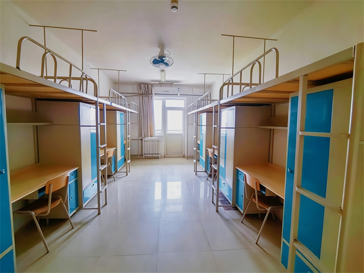 学生宿舍维修后.jpg