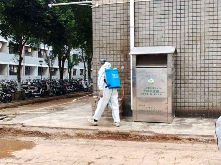 学生公寓周围消杀.jpg