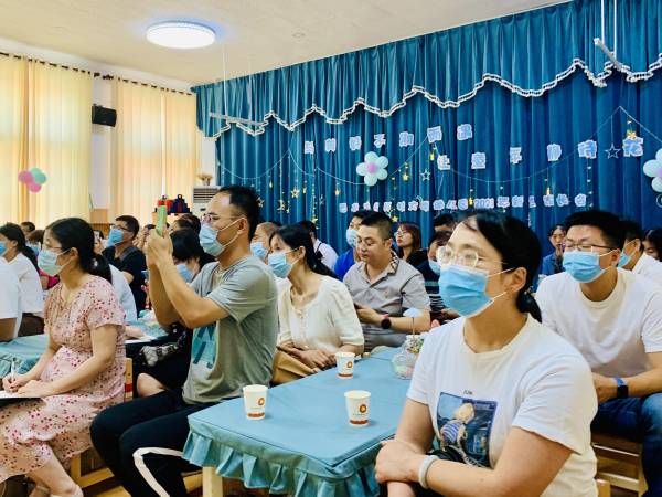 家长会2.jpg