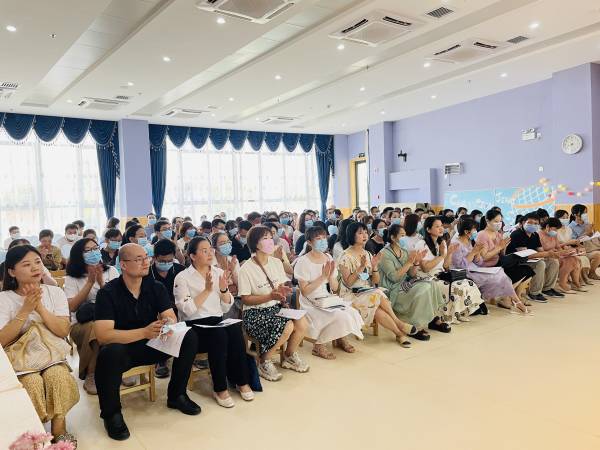 家长会.jpg