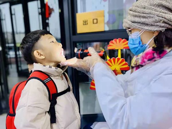 晨检_副本.jpg