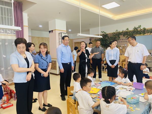 走进班级_副本.jpg