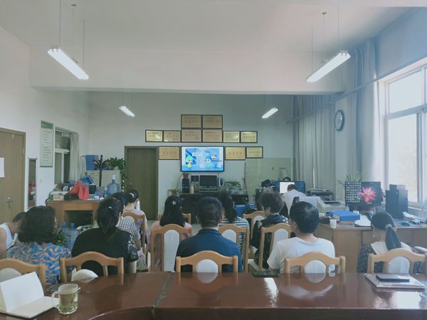 校园中心学习节能知识_副本.jpg