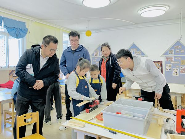 参观部室_副本.jpg